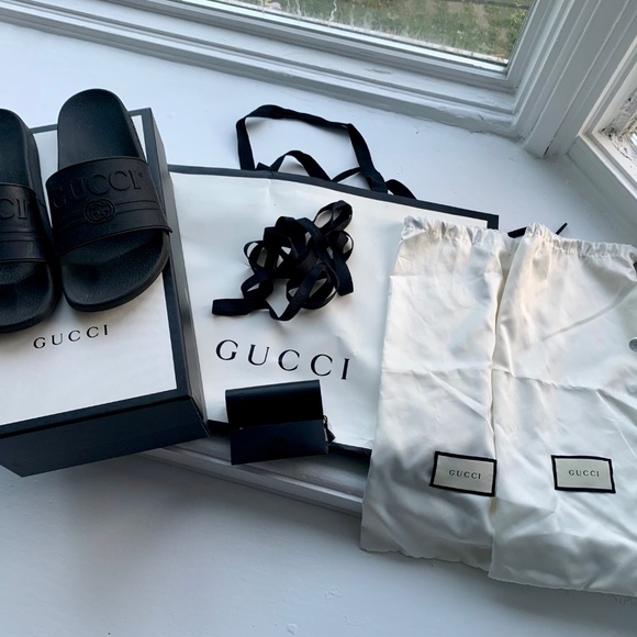 Authentic Gucci slides - Picture 2 of 7